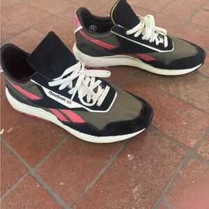 Men’s 11 Reebok Classic